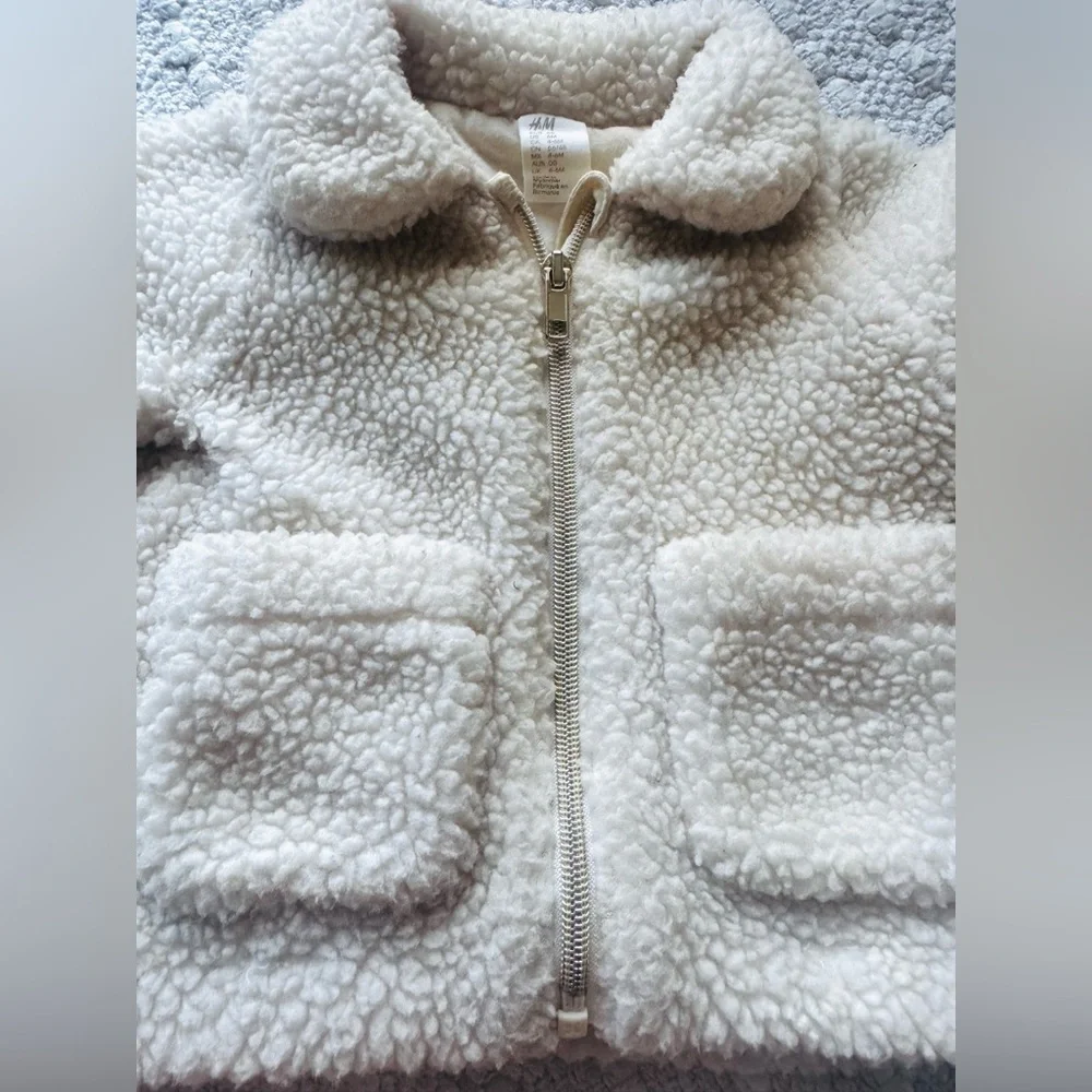 H&M faux shearling teddy jacket in cream color sz 6 months